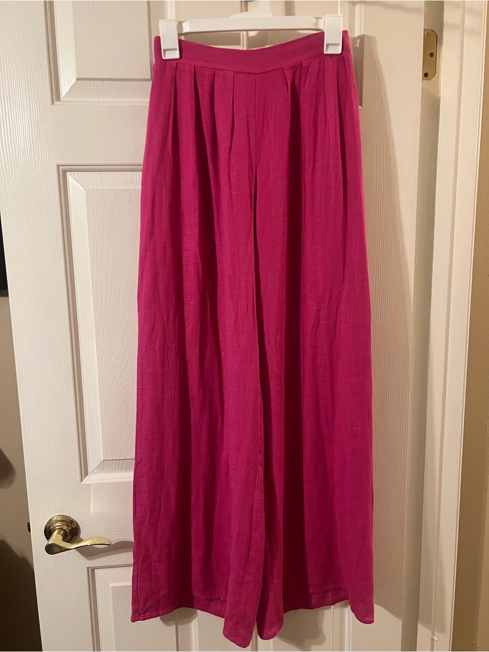 NWOT 🛍️3 for 25 🛍️ Sienna Sky Junior’s Fuchsia Pleated Wide Leg Pants Size Small